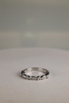 White gold art deco round brilliant diamond ring